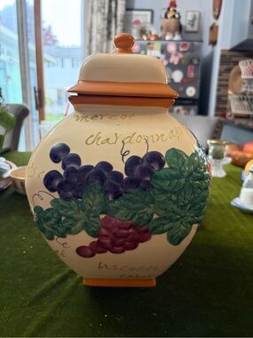 Nonni’s vintage Ceramic Decorative Jar with Grape Motif - Cream, Green, Purple